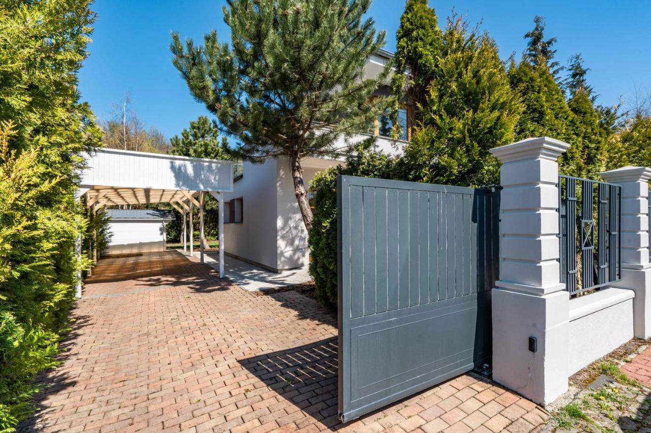 Serenity Prague Villa With Garden Jacuzzi Exteriér fotografie